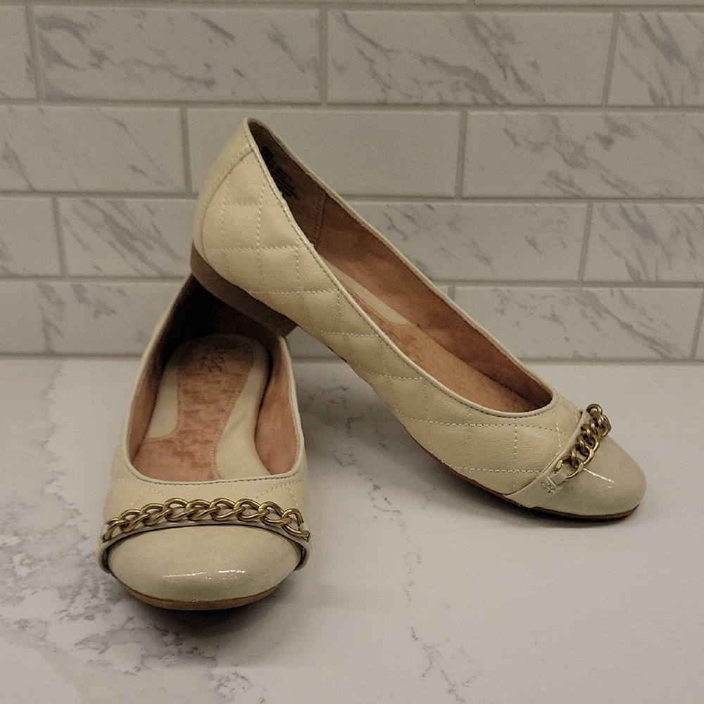 Born Concept Flats Cream Size 8.5